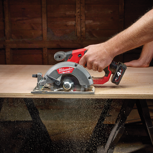 Milwaukee m12ccs44 outlet