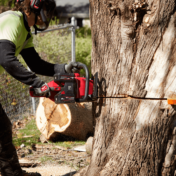 M18 FUEL™ 20" (508mm) Dual Battery Chainsaw (Tool Only), , hi-res