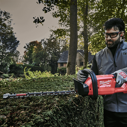 Milwaukee tools discount hedge trimmer