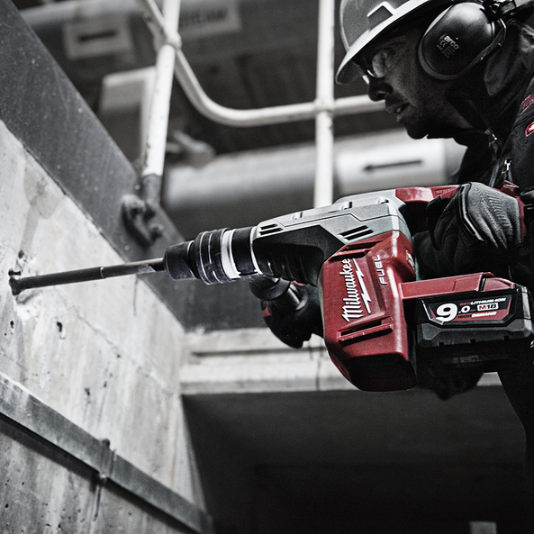 Milwaukee m18 outlet chm
