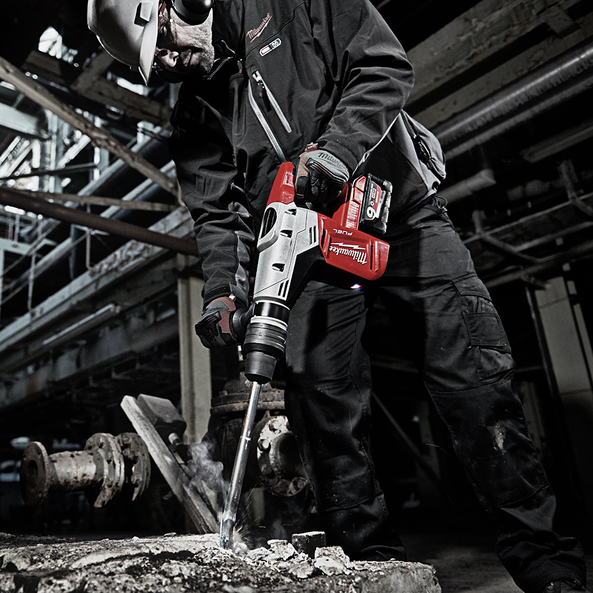 Milwaukee M18 FUEL 40MM SDS Max Rotary Hammer Kit M18CHM 902C