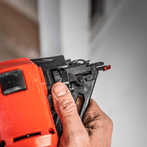 Milwaukee 15ga sales finish nailer