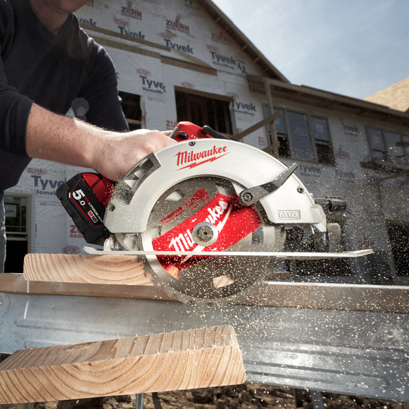 Milwaukee M18 Brushless 184mm Circular Saw Tool Only M18BLCS66