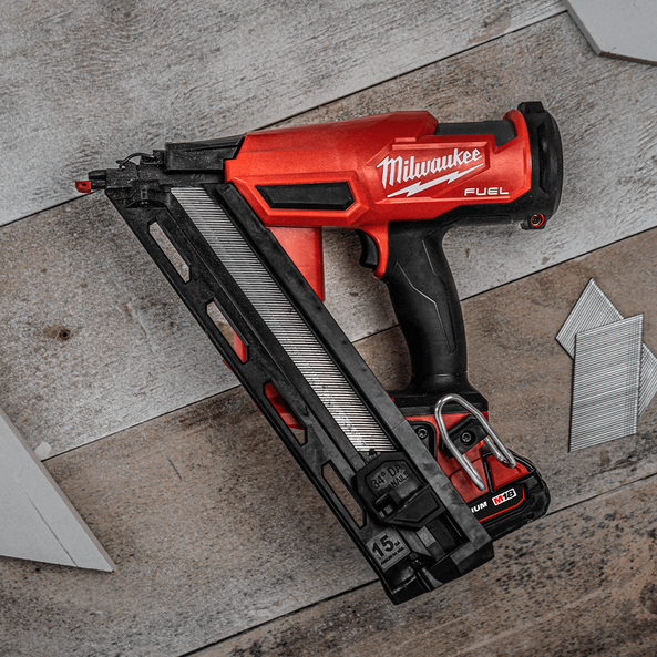 Milwaukee M18 FUEL 15 Gauge Angled Finishing Nailer Tool Only