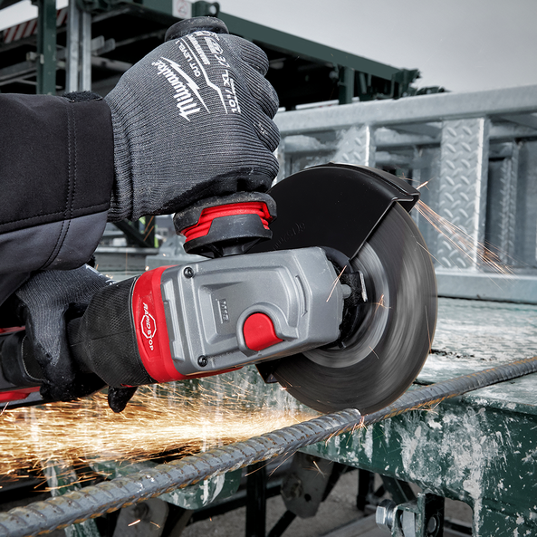 M18 FUEL™ 125mm (5") RAPID STOP™ Angle Grinder with Dead Man Paddle Switch