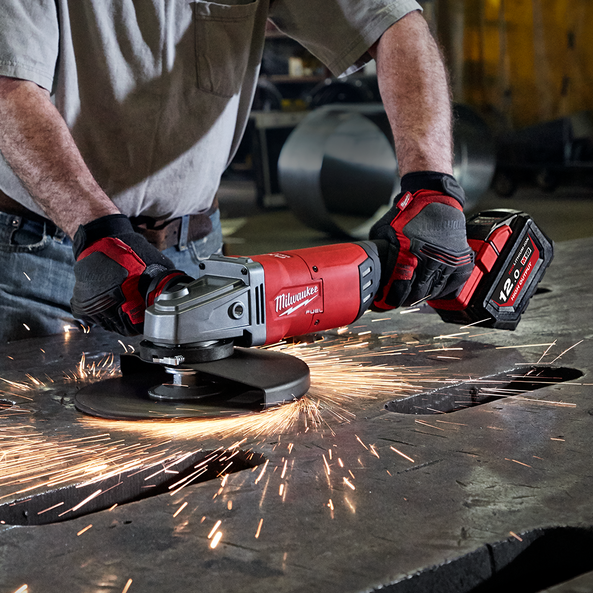 M18 FUEL™ 180mm/230mm Large Angle Grinder