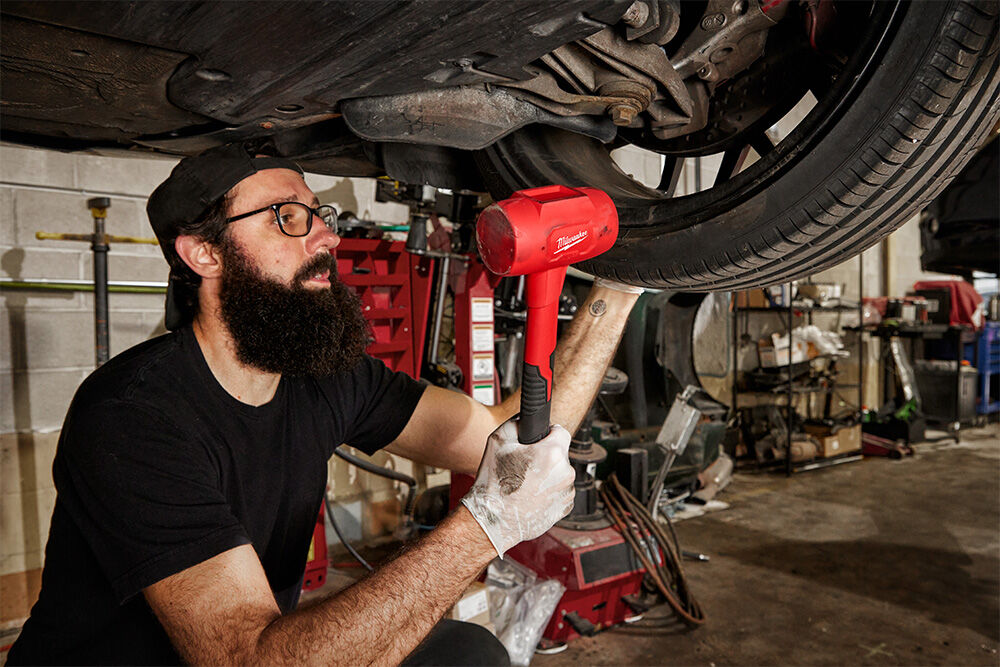 Milwaukee 2025 auto hammer