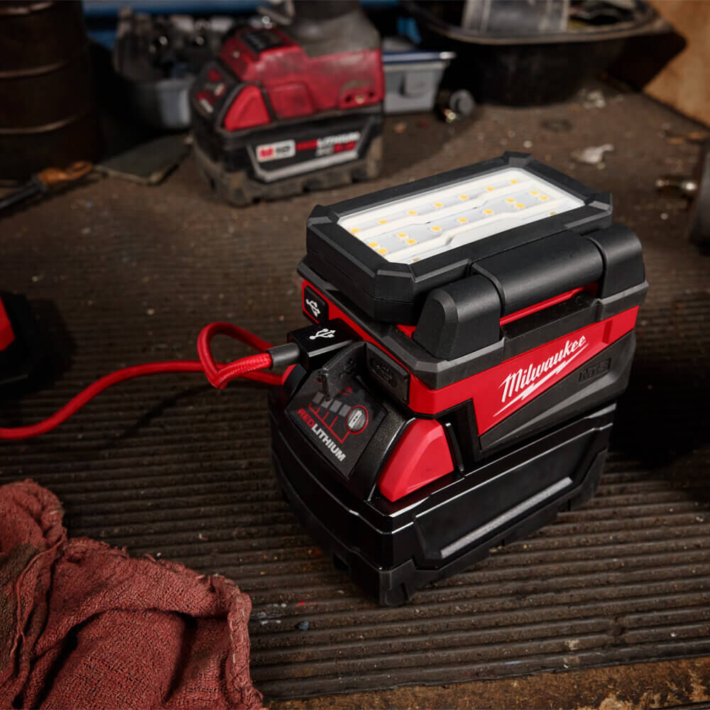 Milwaukee M18 Compact Battery Light w USB Charging M18CBL0 Milwaukee Tool NZ