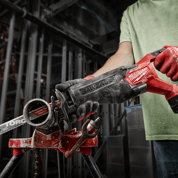 Milwaukee m18 top sabre saw