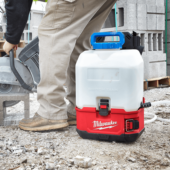 M18™ SWITCH TANK™ 15 Litre Backpack Water Supply with Powered Base (Tool Only), , hi-res