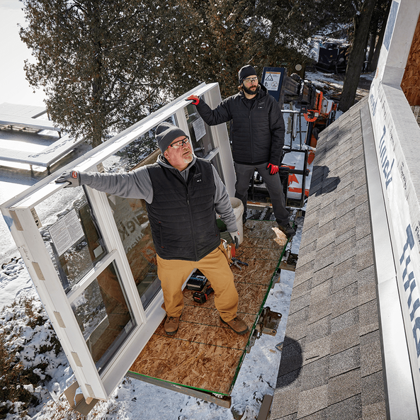 M12&trade; AXIS&trade; Heated Vest Black - S, Black, hi-res