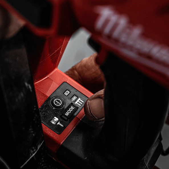 Milwaukee discount 15g nailer