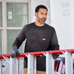 GRIDIRON Pocket Tee Long Sleeve Black