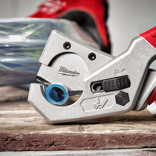 Milwaukee store pipe cutter