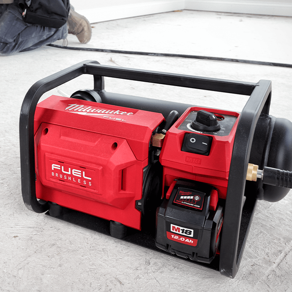 18v milwaukee clearance compressor