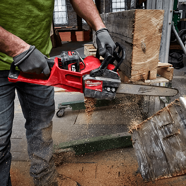 Milwaukee best sale chainsaw m18