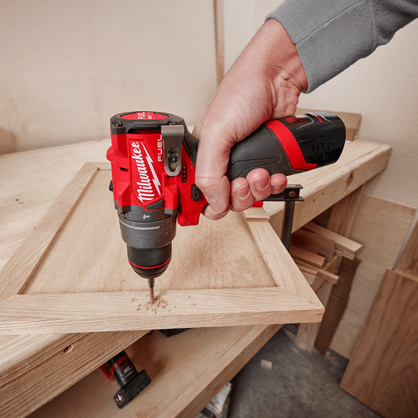 Milwaukee m12 fuel cheap hammer drill kit