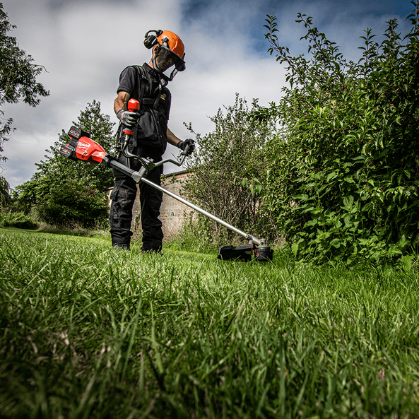 M18 FUEL™ Dual Battery Brushcutter/Line Trimmer with Double Shoulder Harness (Tool Only), , hi-res