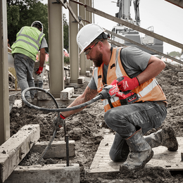 M18 FUEL™ 2400mm (8') Needle Concrete Vibrator