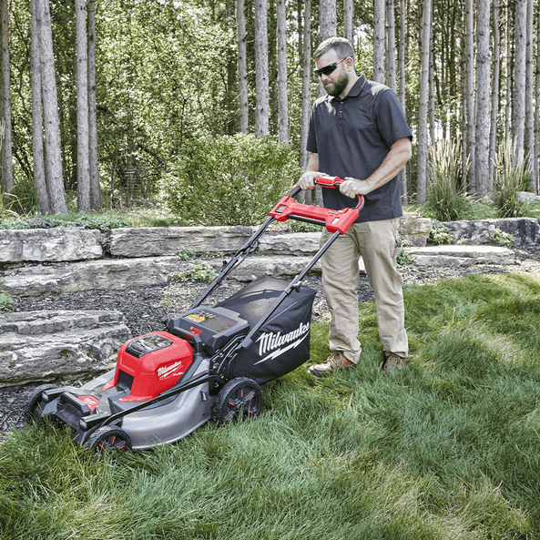 M18 FUEL™ 21" (533mm) Self-Propelled Dual Battery Lawn Mower (Tool Only), , hi-res