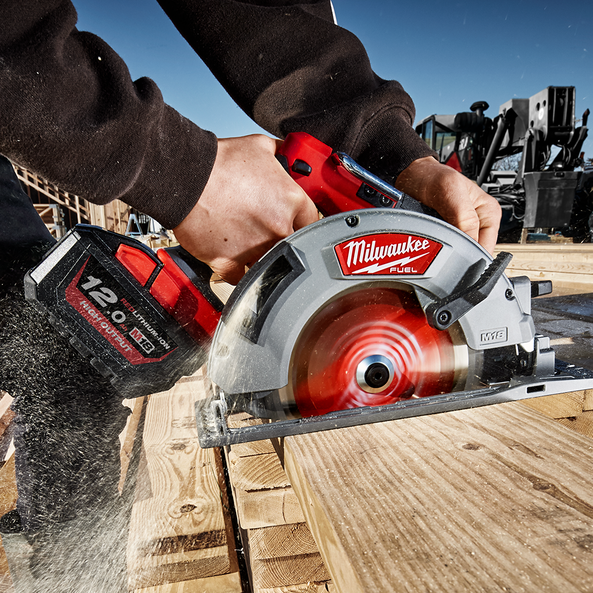 Milwaukee fuel circular shop saw