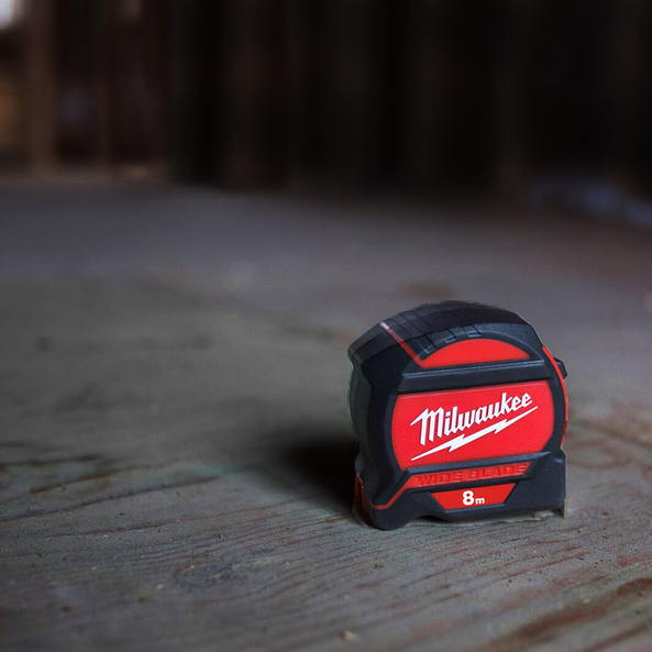 8M WIDE BLADE™ Tape Measure