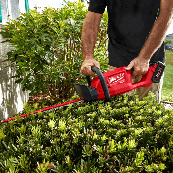 Milwaukee 18v hedge trimmer deals