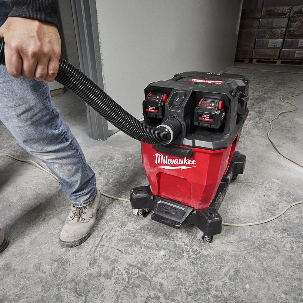 Milwaukee m18 wet dry vac deals