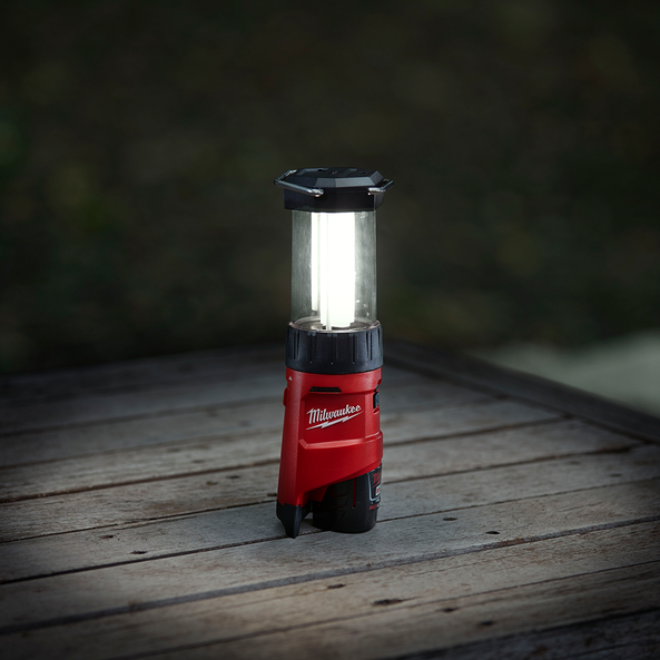 Milwaukee m12 lantern outlet
