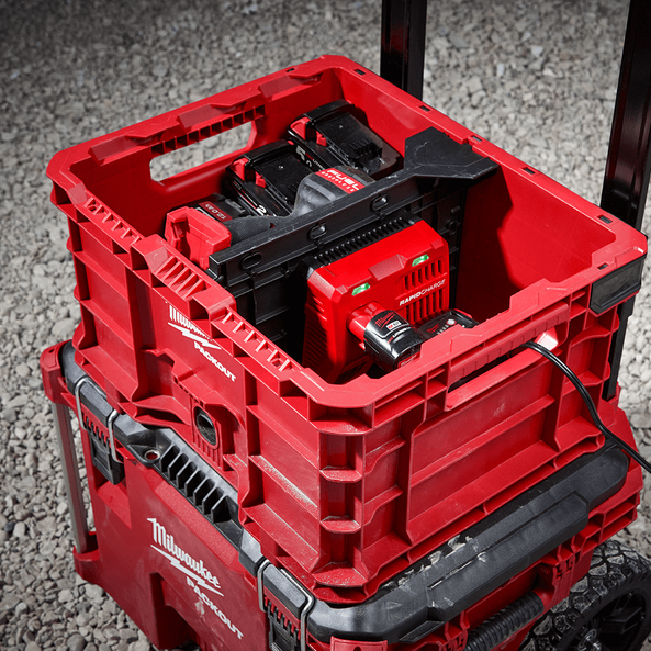Crate with divider top