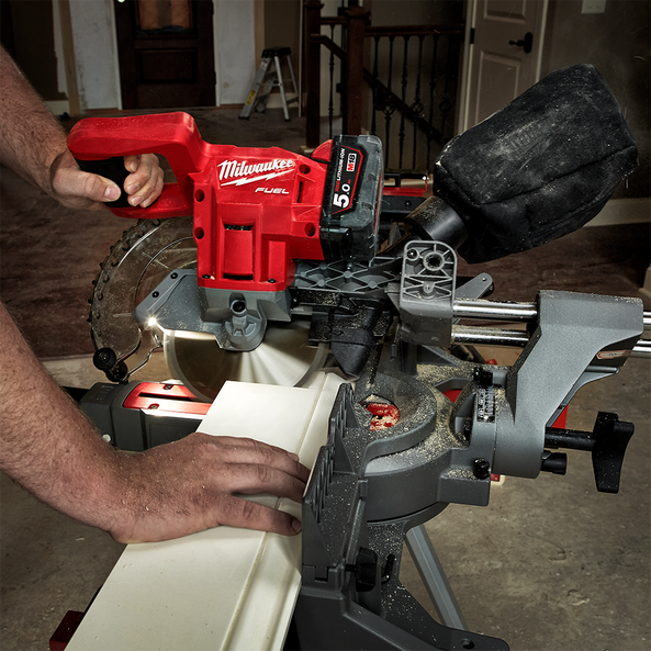 Milwaukee m18 sliding compound miter saw best sale