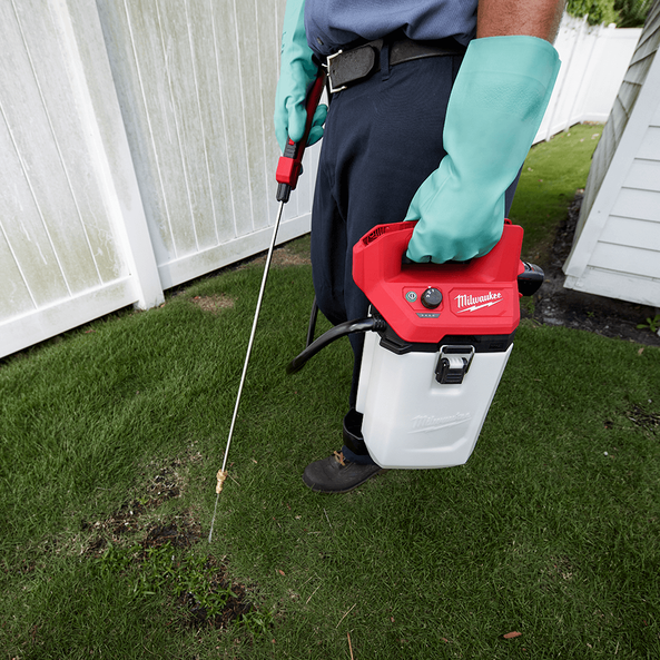 Milwaukee 7 Litre Handheld Chemical Sprayer Tank 49162762