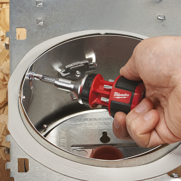 COMPACT 8-IN-1 RATCHET MULTI BIT DRIVER