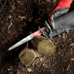 The AX™ With Carbide Teeth For Pruning And Clean Wood 225mm 1Pk