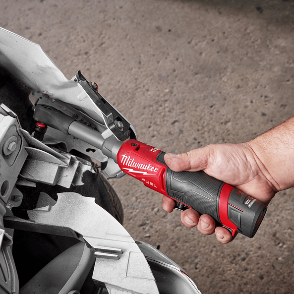 M12 fuel extended sales reach ratchet milwaukee