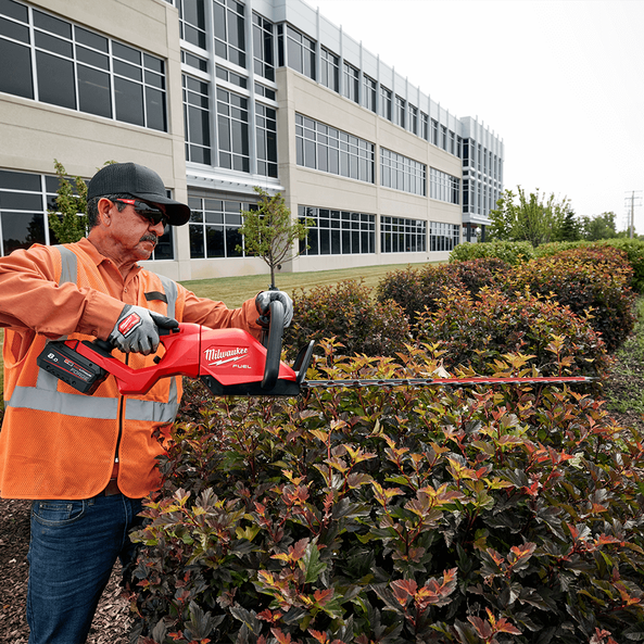 M18 FUEL™ 30" (762mm) Hedge Trimmer (Tool Only), , hi-res