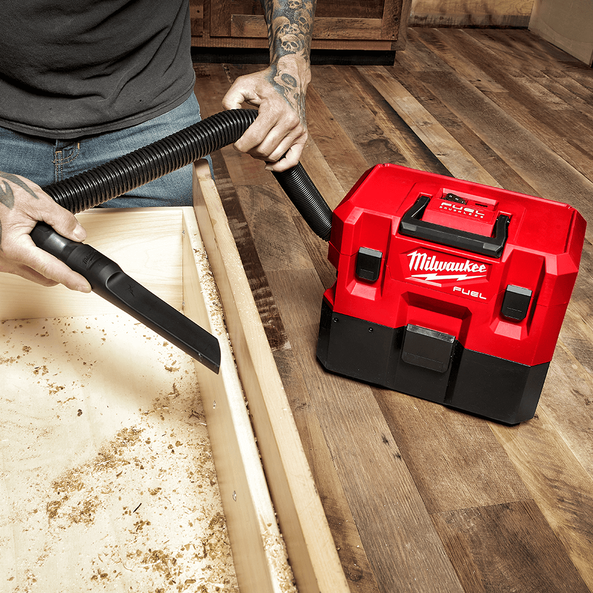 Milwaukee m12 hotsell fuel vacuum