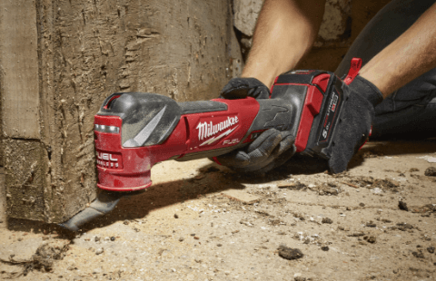 Carpentry power tool set clearance